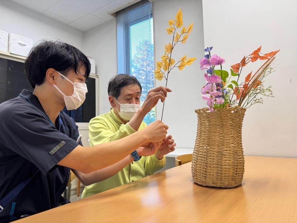 【すべての入院患者様にリハビリテーションを実施】